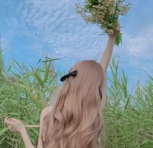 美女love的绿色系头像