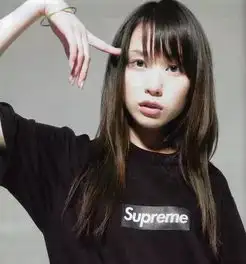 认真努力的可爱女孩户田惠梨香