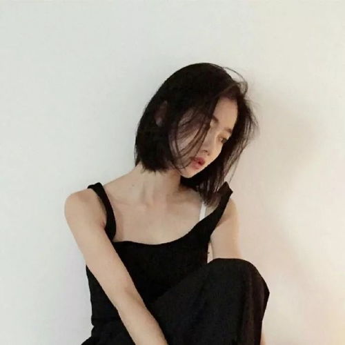 她时尚欧美风vs温柔风,你的发型选对了吗