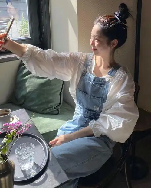 跟着李兰迪学治愈系穿搭,简约气质,通勤女生必备