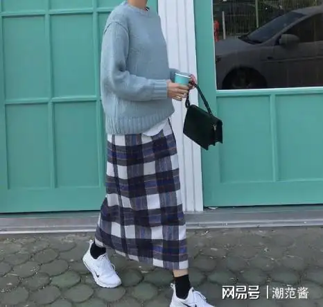 实用半裙穿搭不挑人,小个子轻松get韩系氛围感
