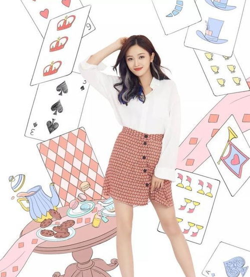 果然是美人吴宣仪冷色系的发色和衣服,搭配起来反而很活泼