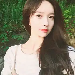 谁知道这个女滴叫什么