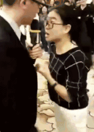 想引起女生注意,又害羞的你是不是也这样