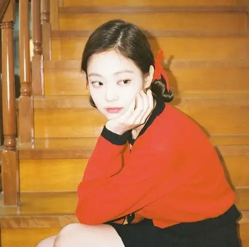 中韩女星散发魅力时,没有一个蝴蝶结是无辜的