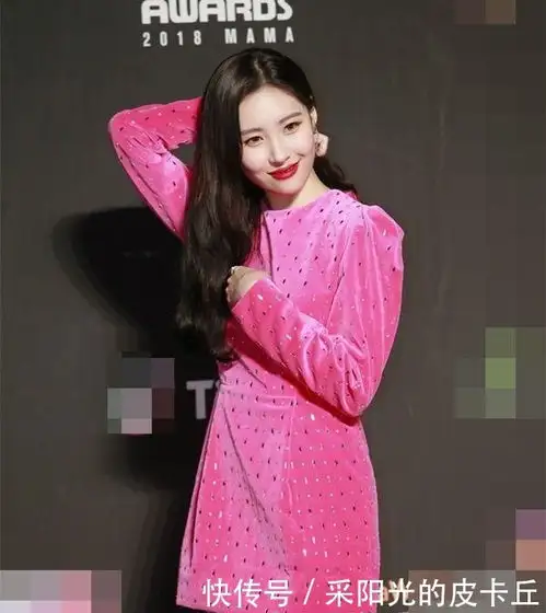 mama红毯再成中国女星主场,古力娜扎仙气飘飘,韩国爱豆小家子气