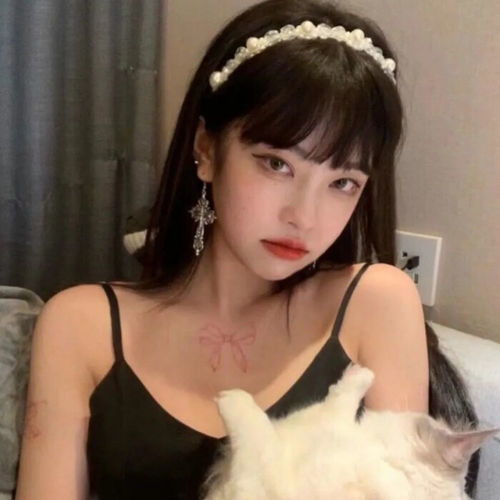 女生头像手机里的小众简单女生头像