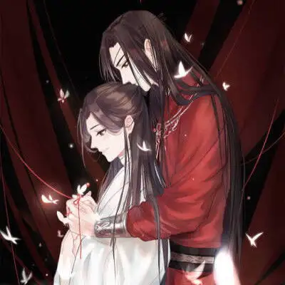 里面有半月小姐姐哦