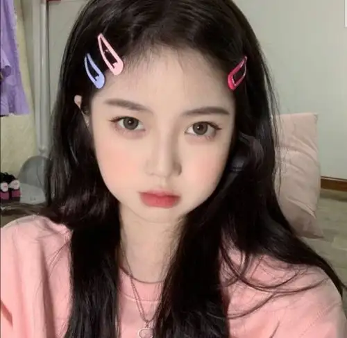 ins招桃花女头