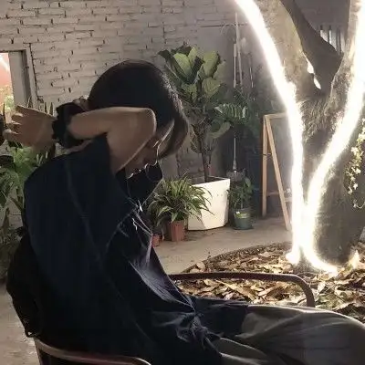 女生头像黑色系甜丧,你是我情绪低落也不愿敷衍的人