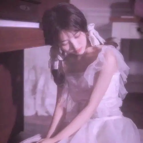 女生穿婚纱头像20张梦幻又纯洁婚纱头像