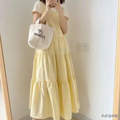清爽又治愈奶油冰激凌色的小裙子也太戳人了