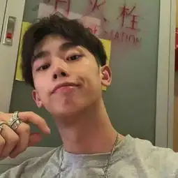 男生头像真人帅气高清2020男生头像真人照片大全