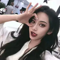 把温柔留给值得的人和事清新高颜值迷人女生头像