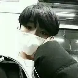 晚上看恐怖片渣小哥略略略哔哩哔哩直播