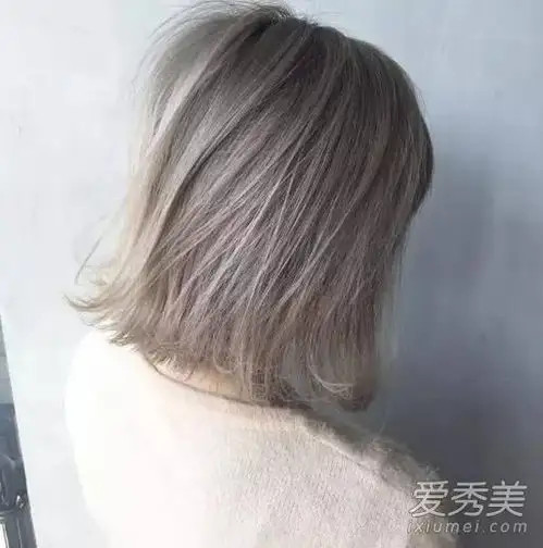 2018年流行的桃金和玫瑰紫的发色已经提前准备好了