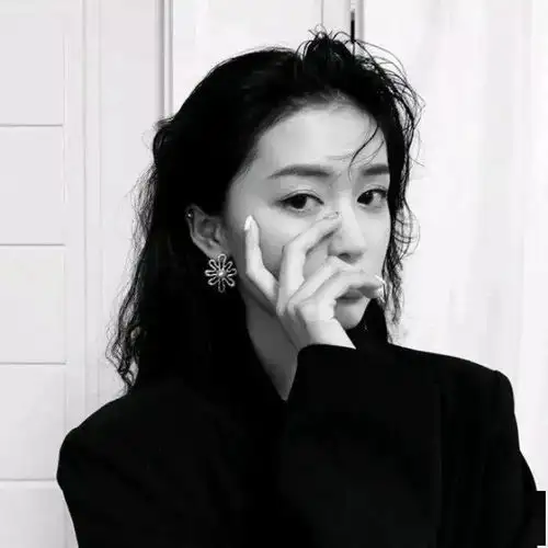 ins风欧美女生头像来啦