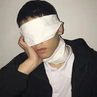 欧美搞怪高冷男生头像