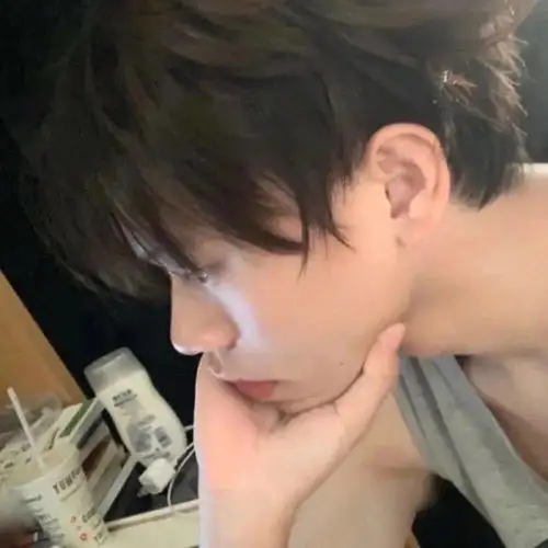 系列头像其实我没有变得更好也没有变得更坏我只是变得越来越像自己而已