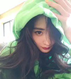 杨幂的少女感真不是吹的,幂汁好看的灵气双眼谁抵挡得住