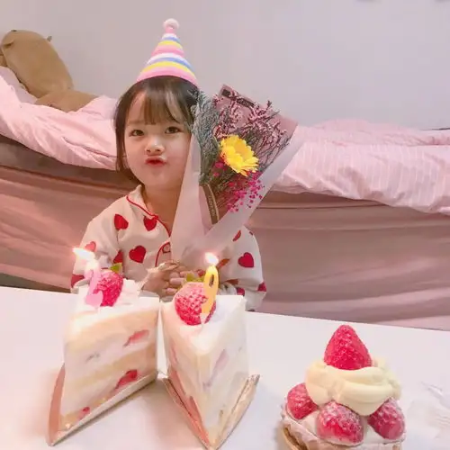 可爱小女孩