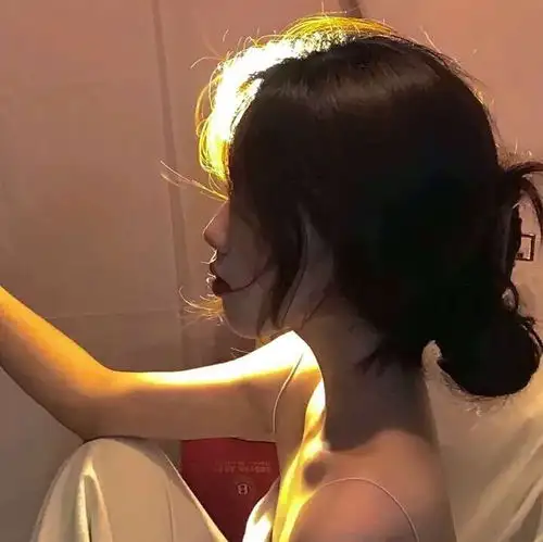 文案使馆一束花的仪式感也很重要.